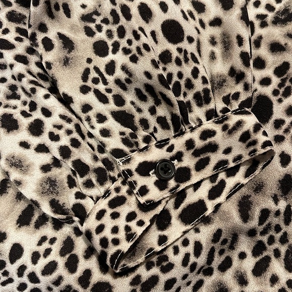 A New Day Long Sleeve Leopard Blouse - Picture 2 of 6